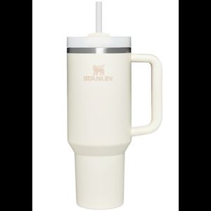 NIB Stanley Quencher H2.0 Flowstate Tumbler 40oz | CREAM
